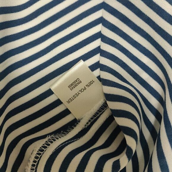 NWOT Van Heusen White Blue Stripe top blouse sz M - Picture 4 of 5
